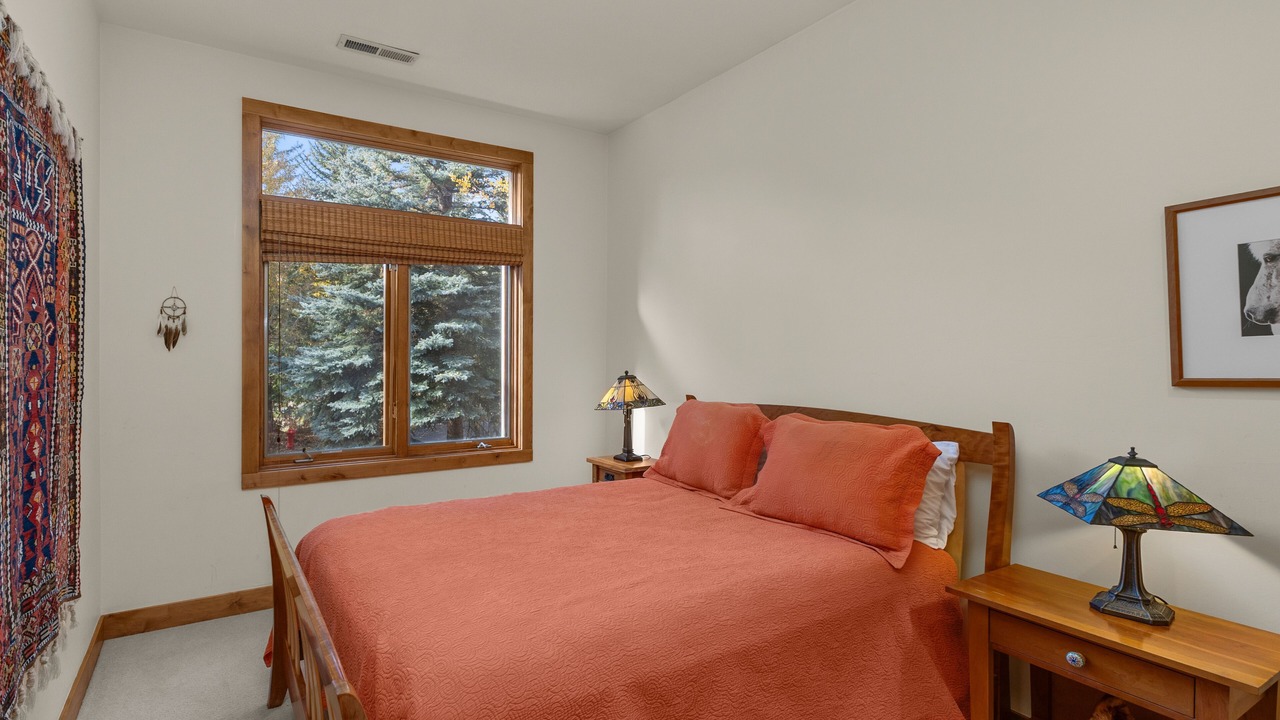 Photo of Bedroom in Elkhorn Village