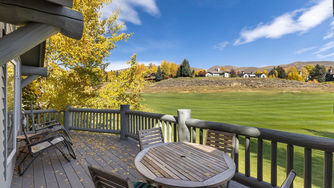 Photo of Outdoor in Elkhorn Village
