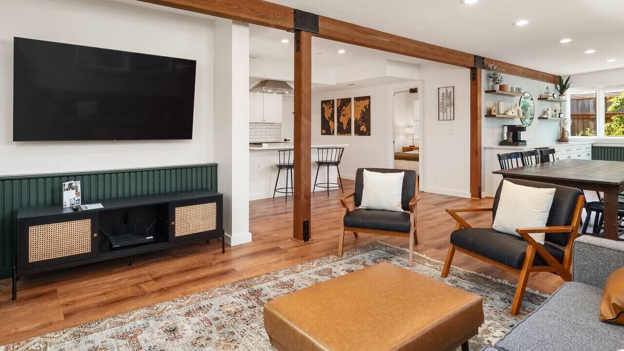 Photo of Livingroom in North Bend