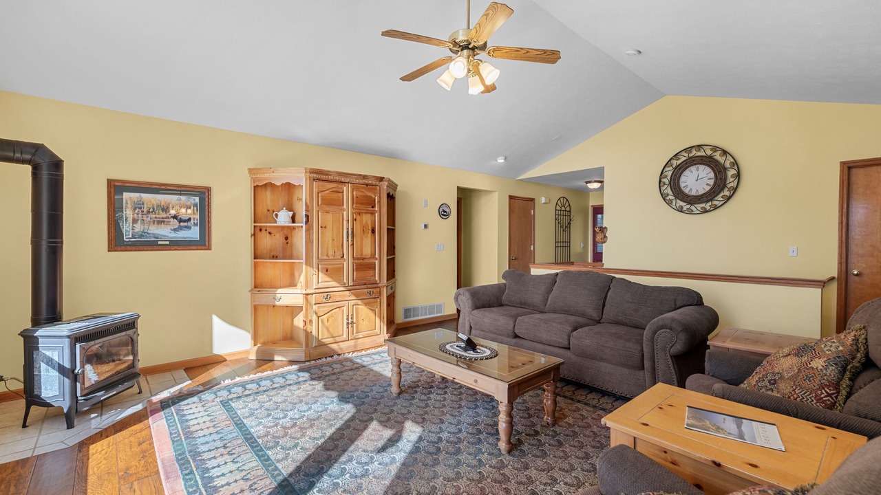 Photo of Livingroom in Rockford Bay