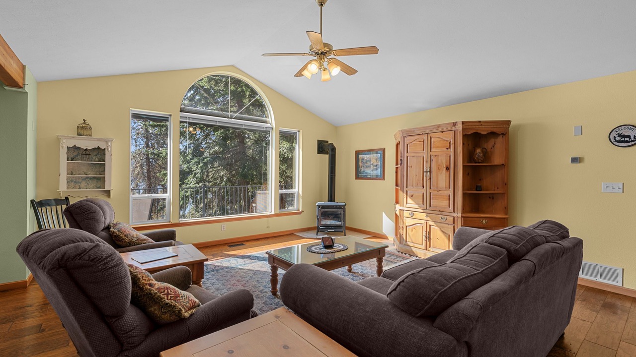 Photo of Livingroom in Rockford Bay