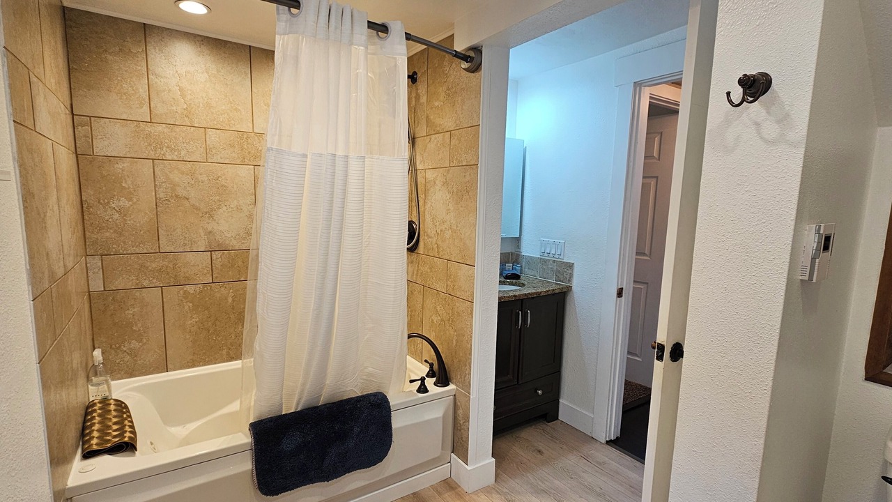 Photo of Bathroom in Garden District