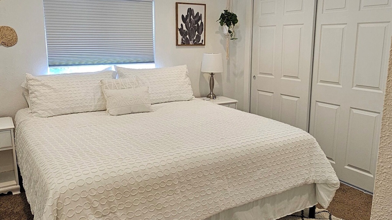 Photo of Bedroom in Garden District