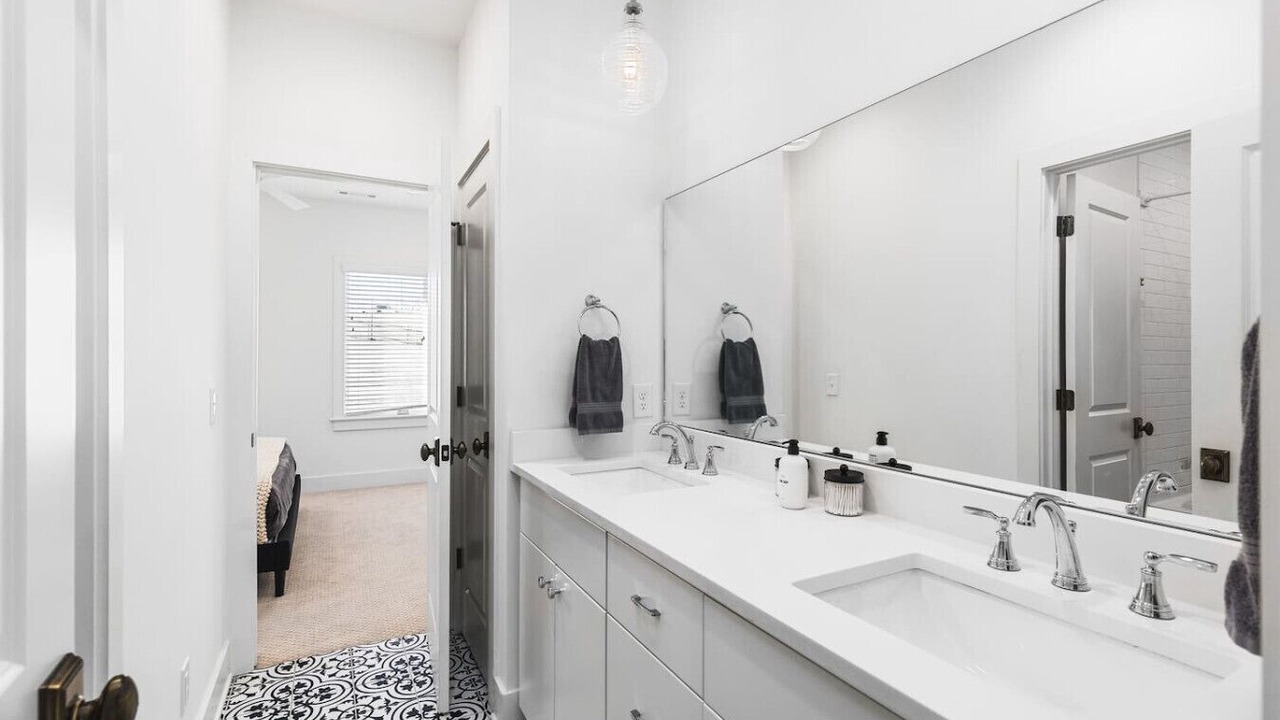 Photo of Bathroom in Edgehill