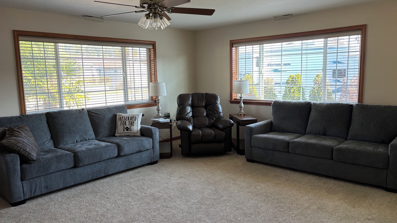 Photo of Livingroom in Lakeside