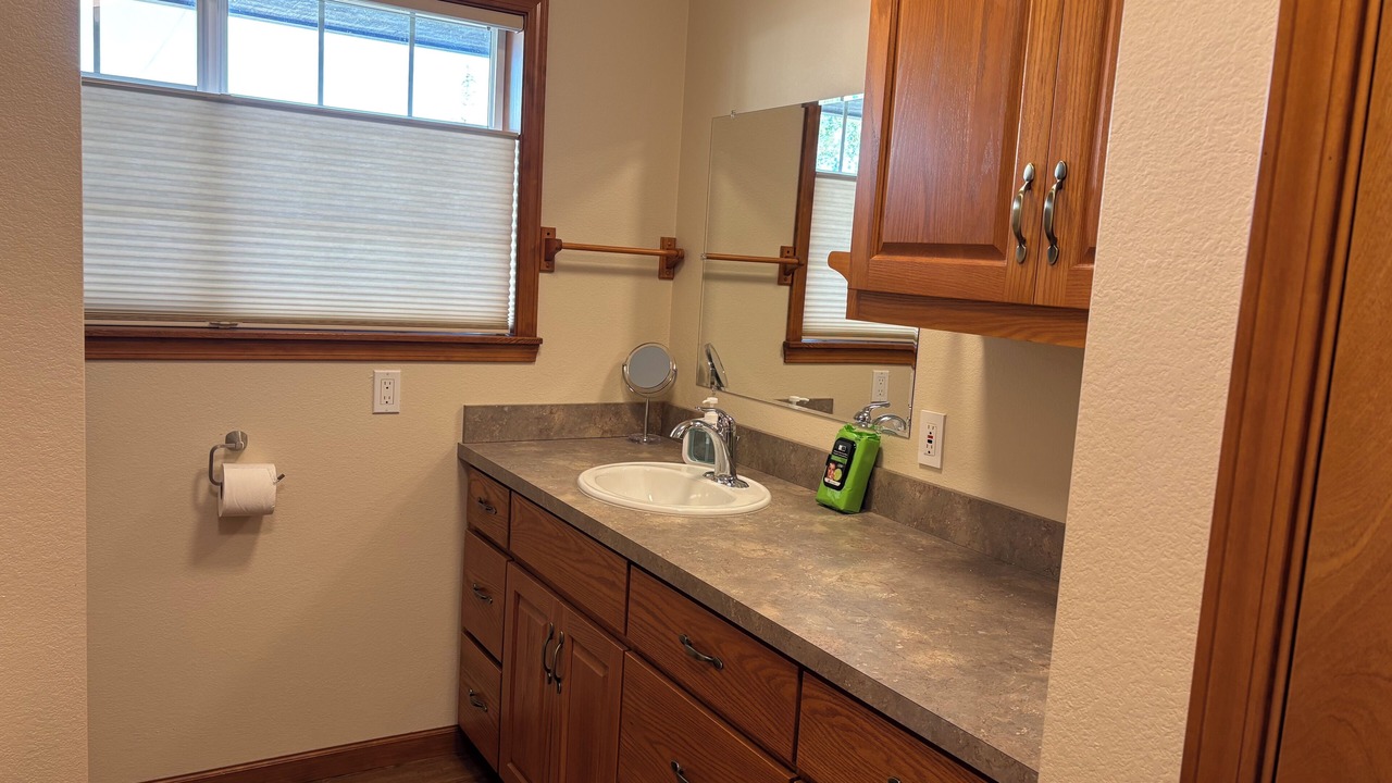 Photo of Bathroom in Lakeside
