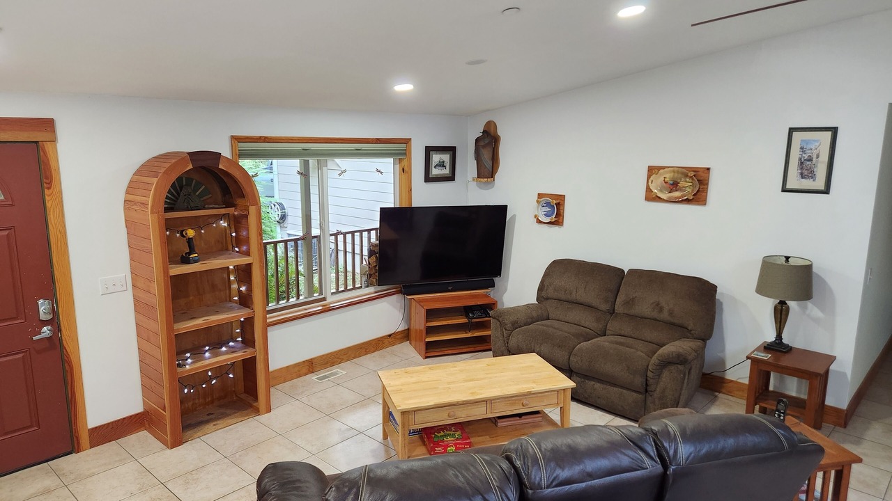 Photo of Livingroom in Duvall