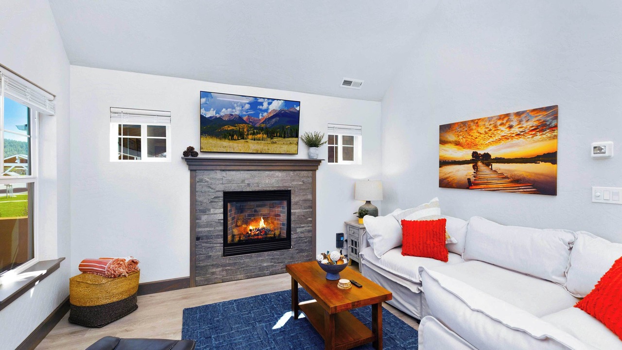 Photo of Livingroom in Dover Bay