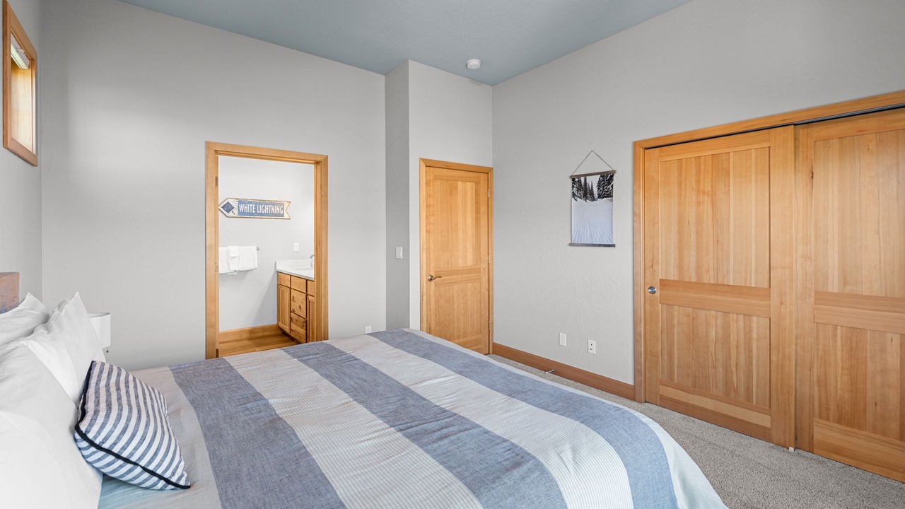 Photo of Bedroom in Dover Bay