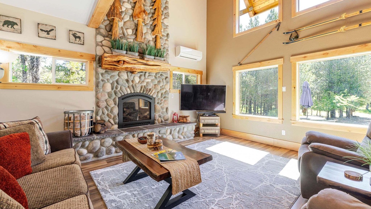 Photo of Livingroom in Three Rivers