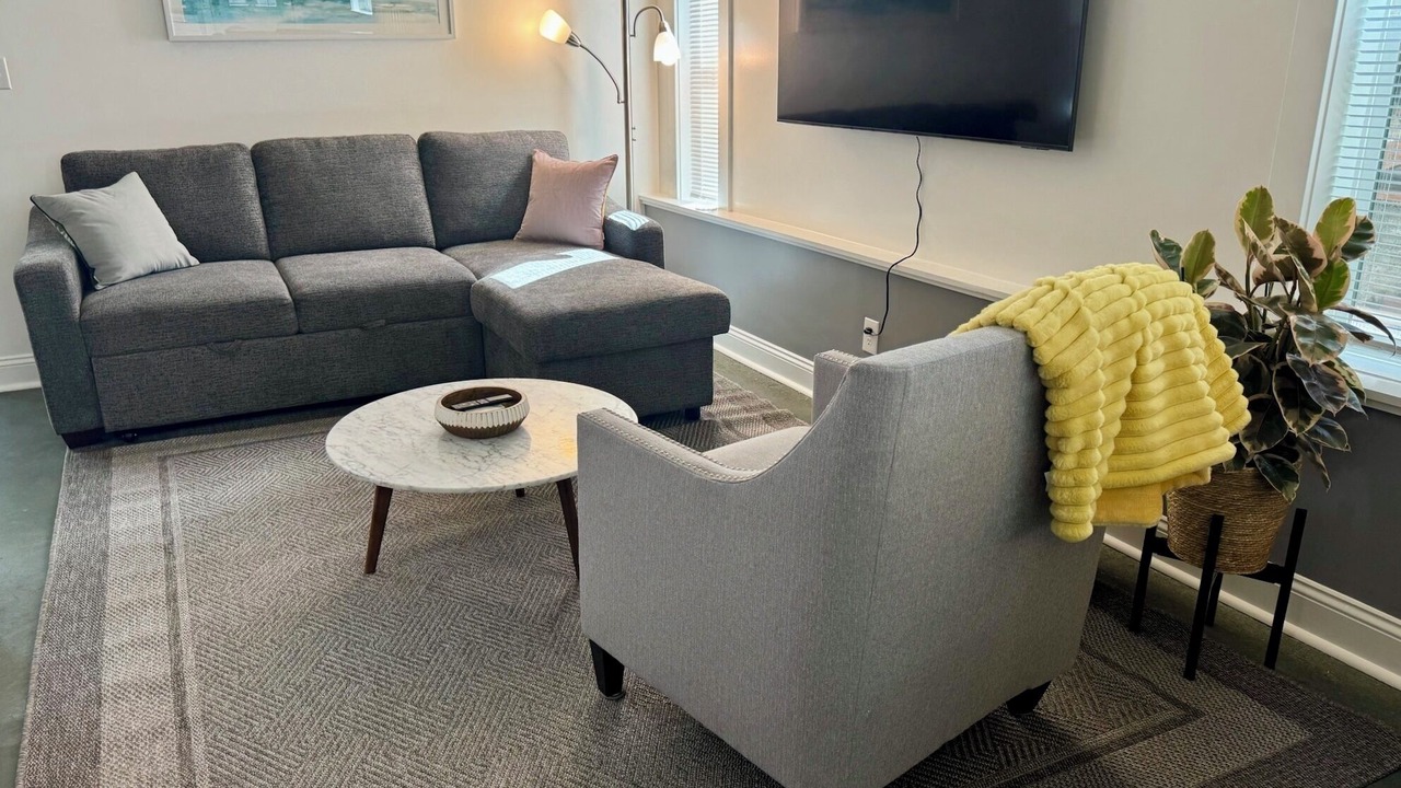 Photo of Livingroom in Loyal Heights