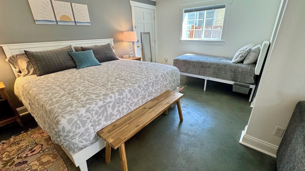 Photo of Bedroom in Loyal Heights