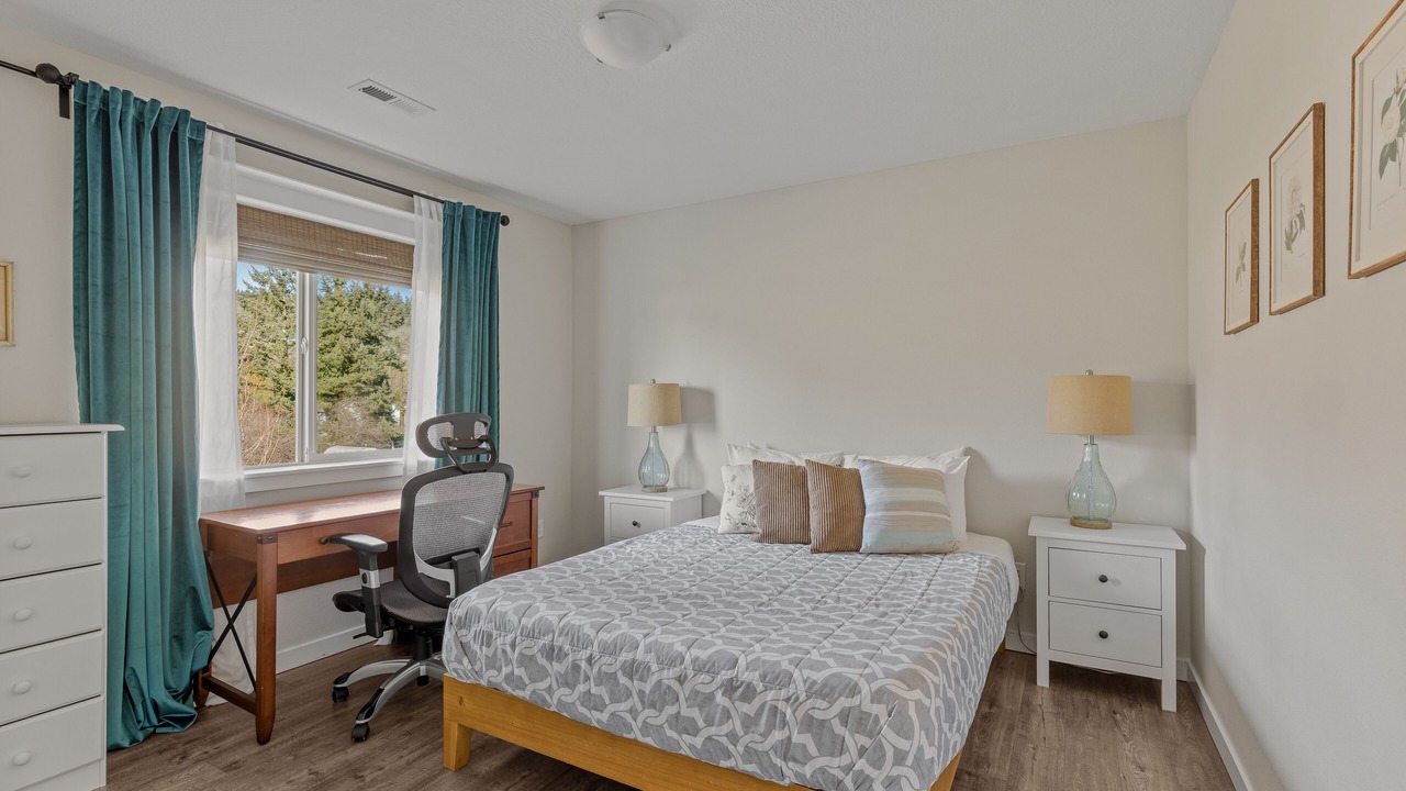Photo of Bedroom in Newberg