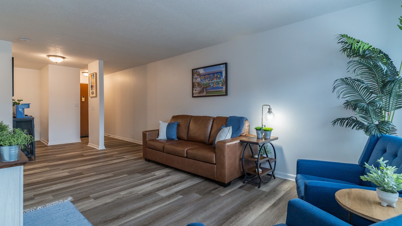 Photo of Livingroom in Cedar Falls