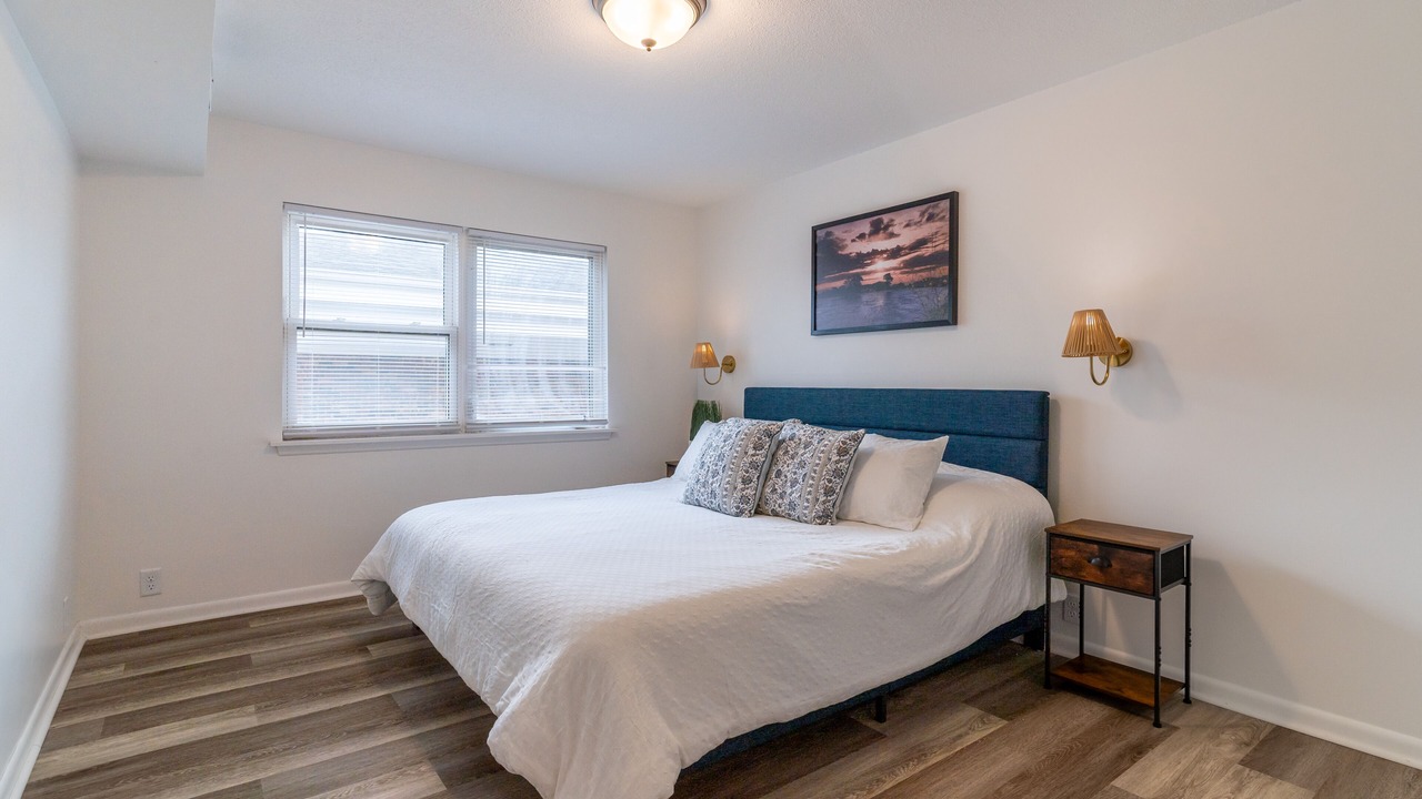 Photo of Bedroom in Cedar Falls