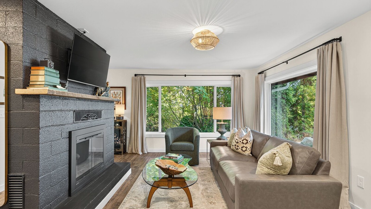 Photo of Livingroom in Camano Island