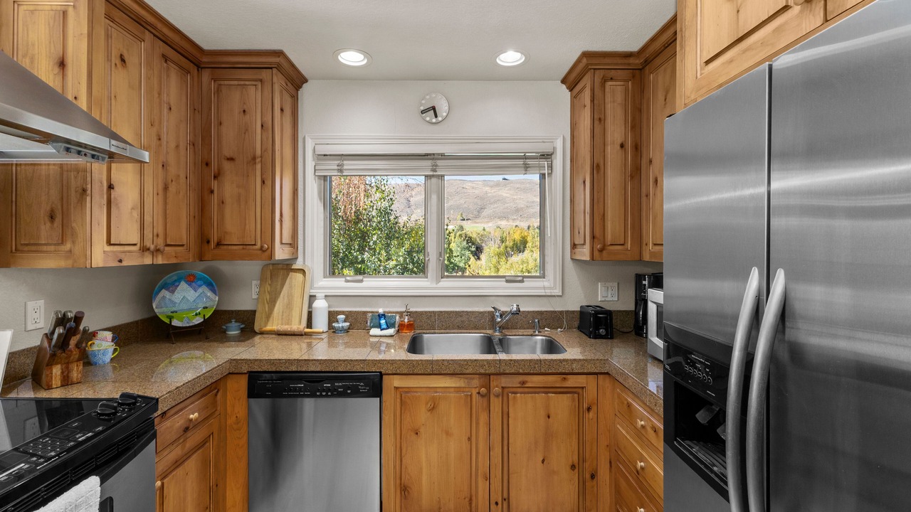 Photo of Kitchen in Elkhorn Village