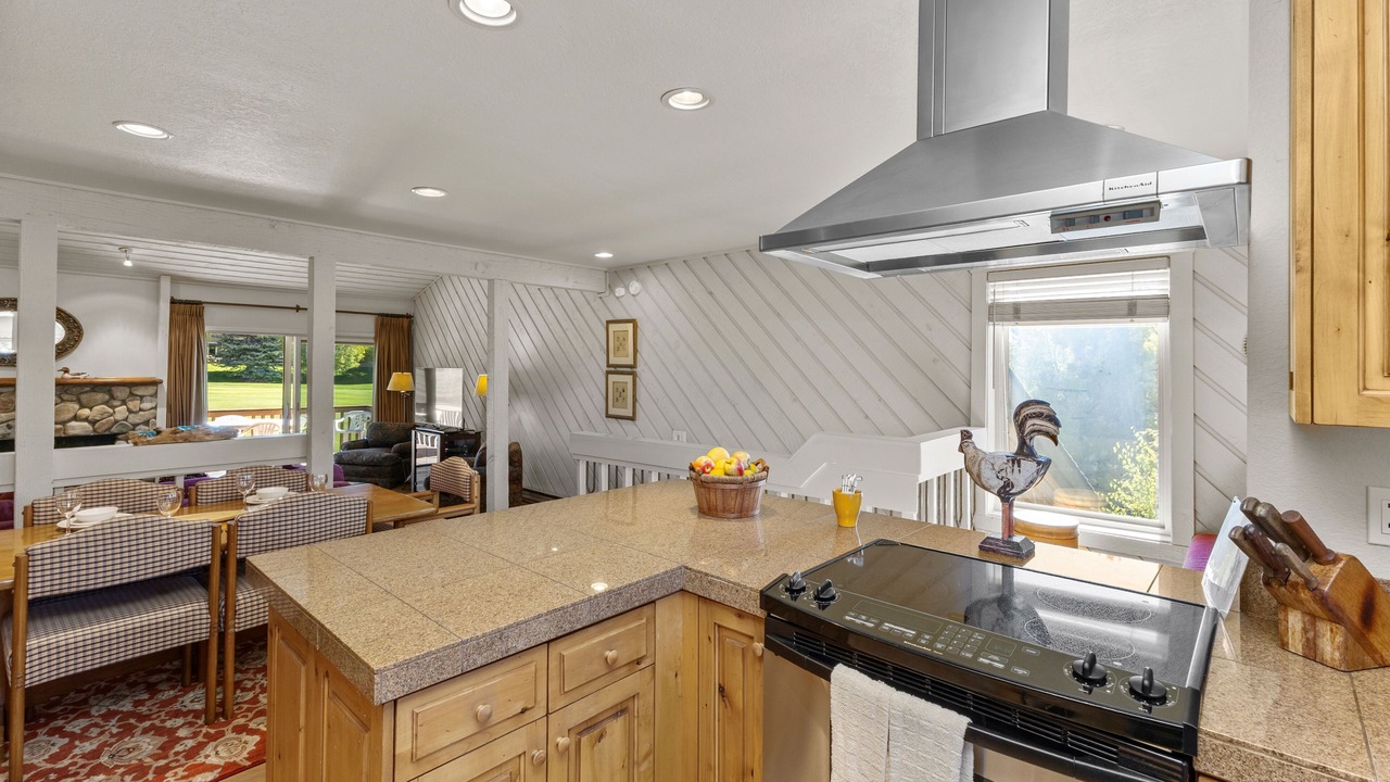 Photo of Kitchen in Elkhorn Village