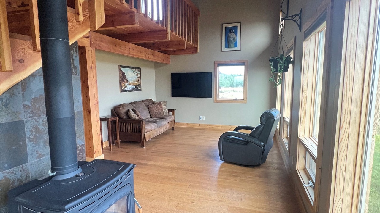 Photo of Livingroom in West Yellowstone