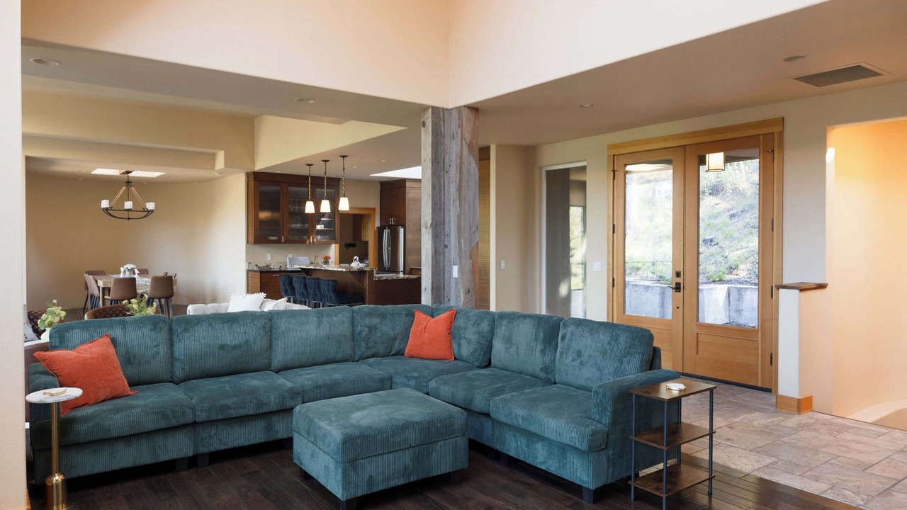 Photo of Bedroom in Deschutes River Woods