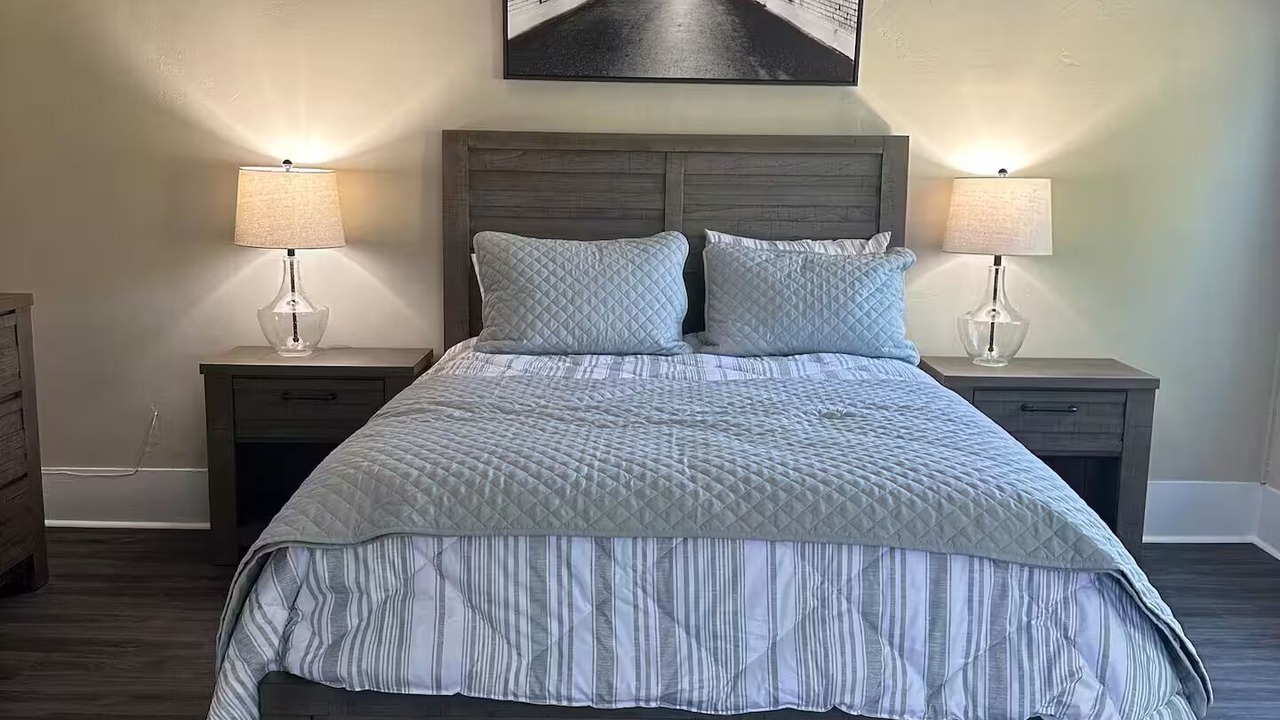 Photo of Bedroom in Oak Harbor