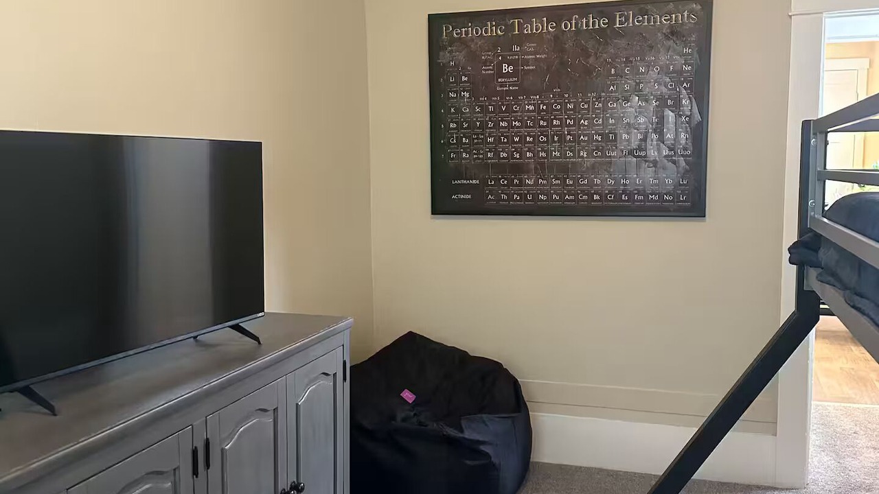 Photo of Bedroom in Oak Harbor