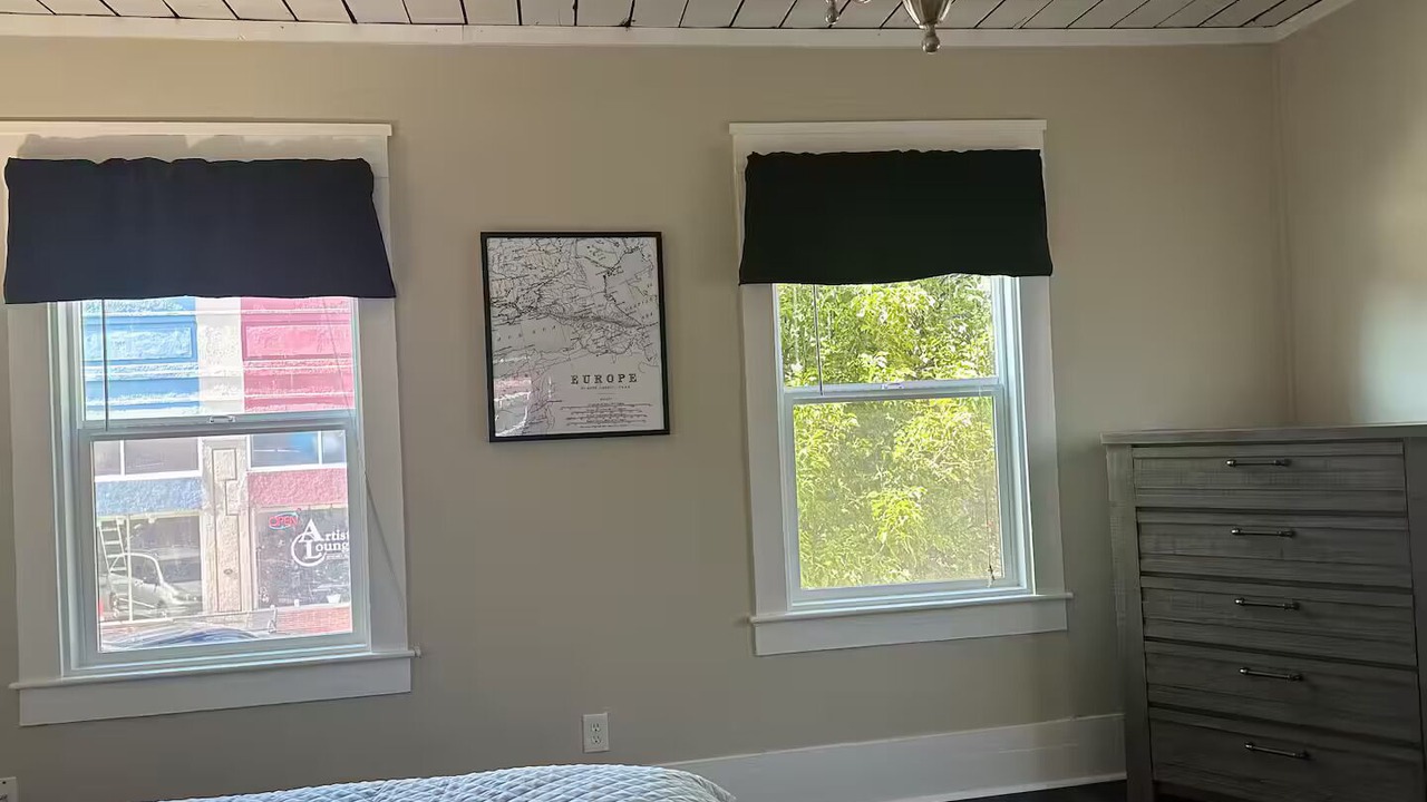 Photo of Bedroom in Oak Harbor