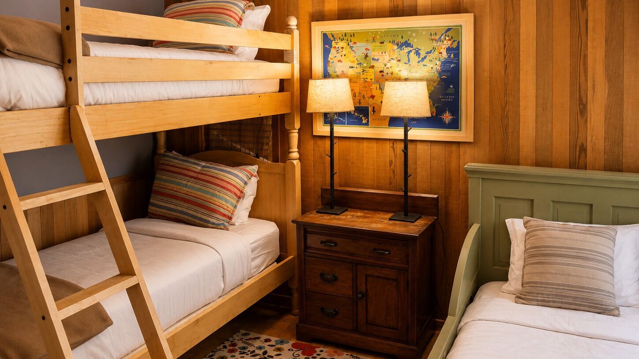 Photo of Bedroom in Black Butte Ranch