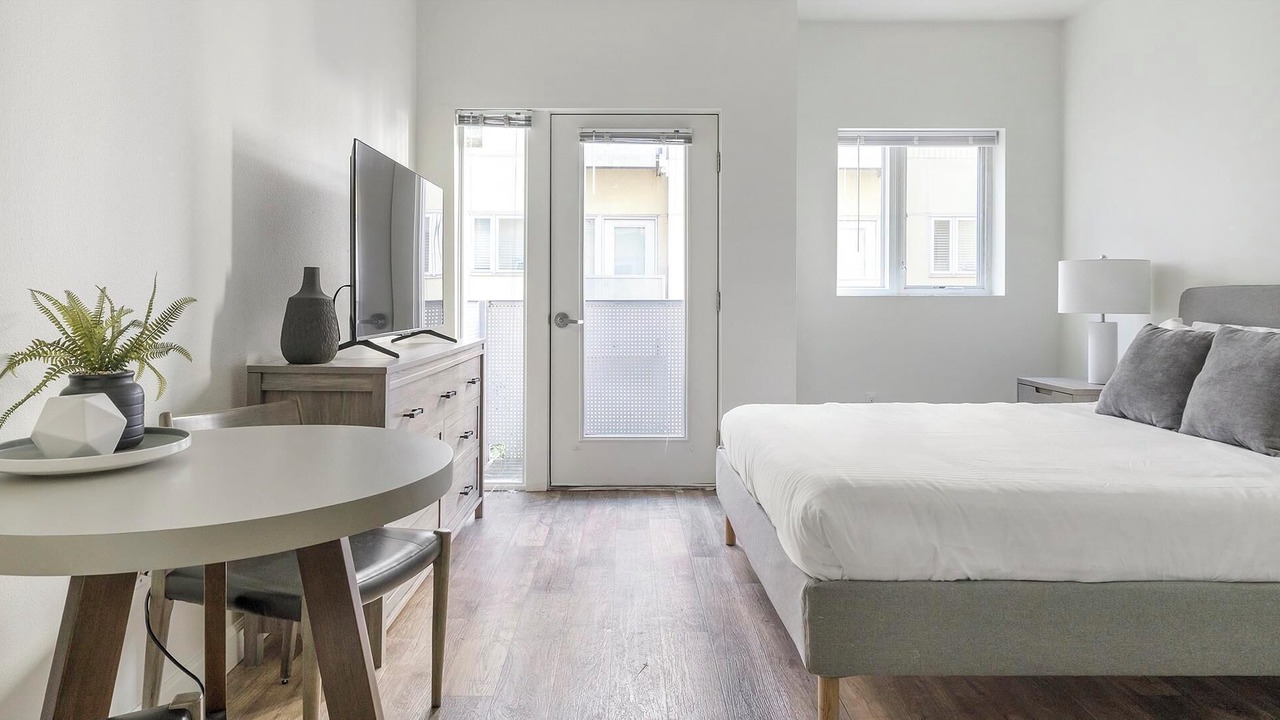 Photo of Bedroom in Pearl District