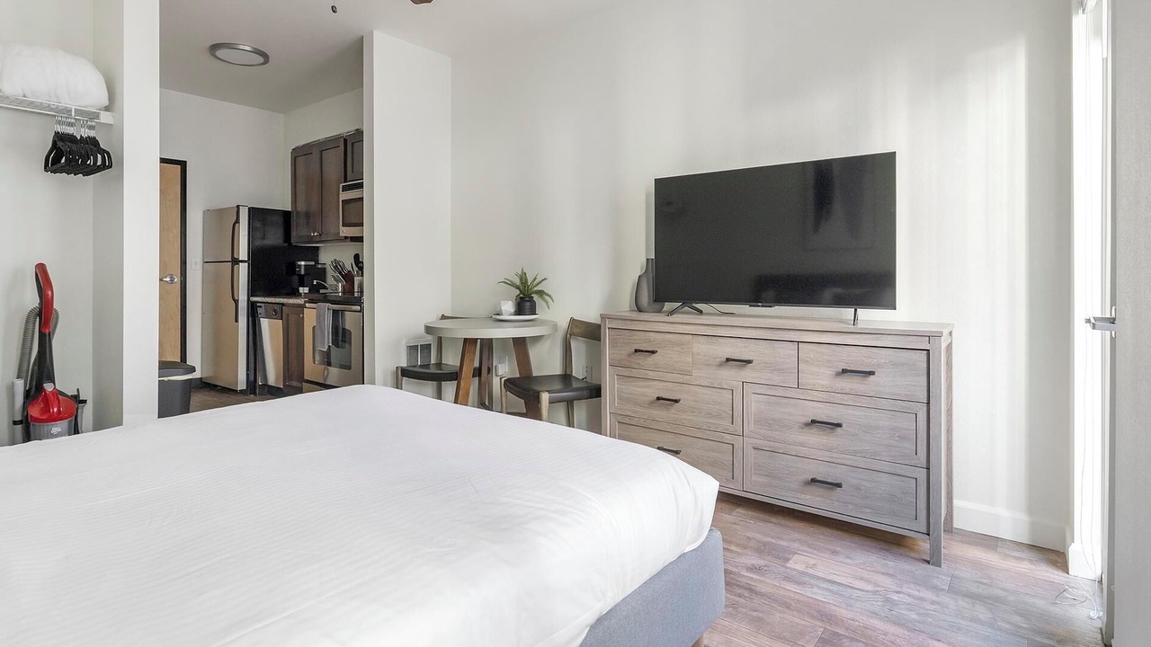 Photo of Bedroom in Pearl District