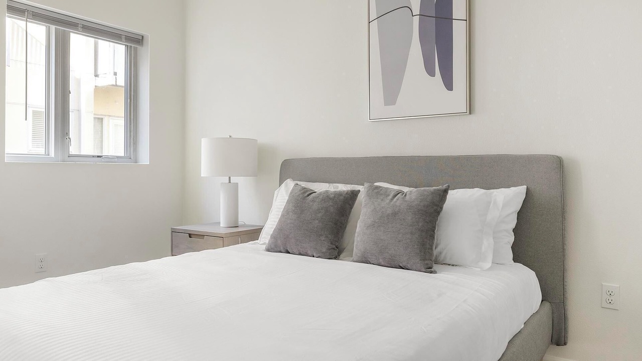 Photo of Bedroom in Pearl District