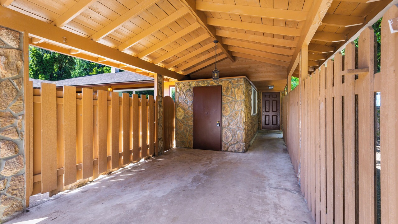 Photo of Outdoor in Lake Hills