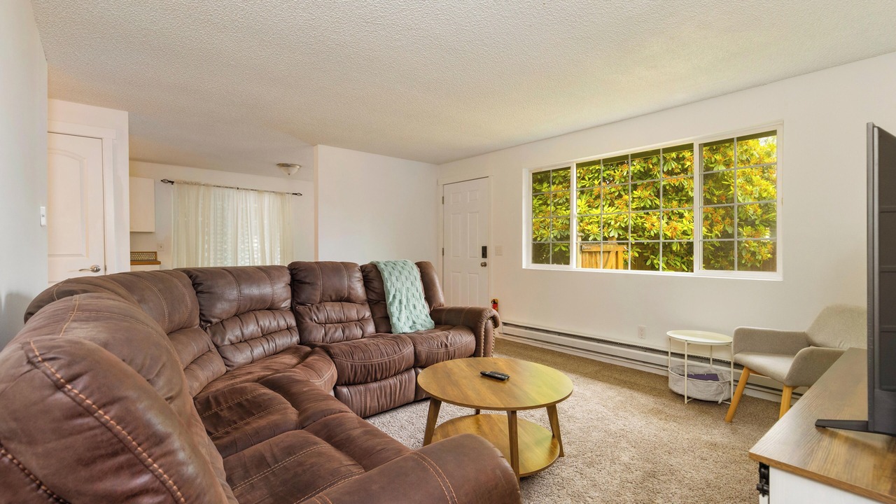 Photo of Livingroom in Picnic Point-North Lynnwood