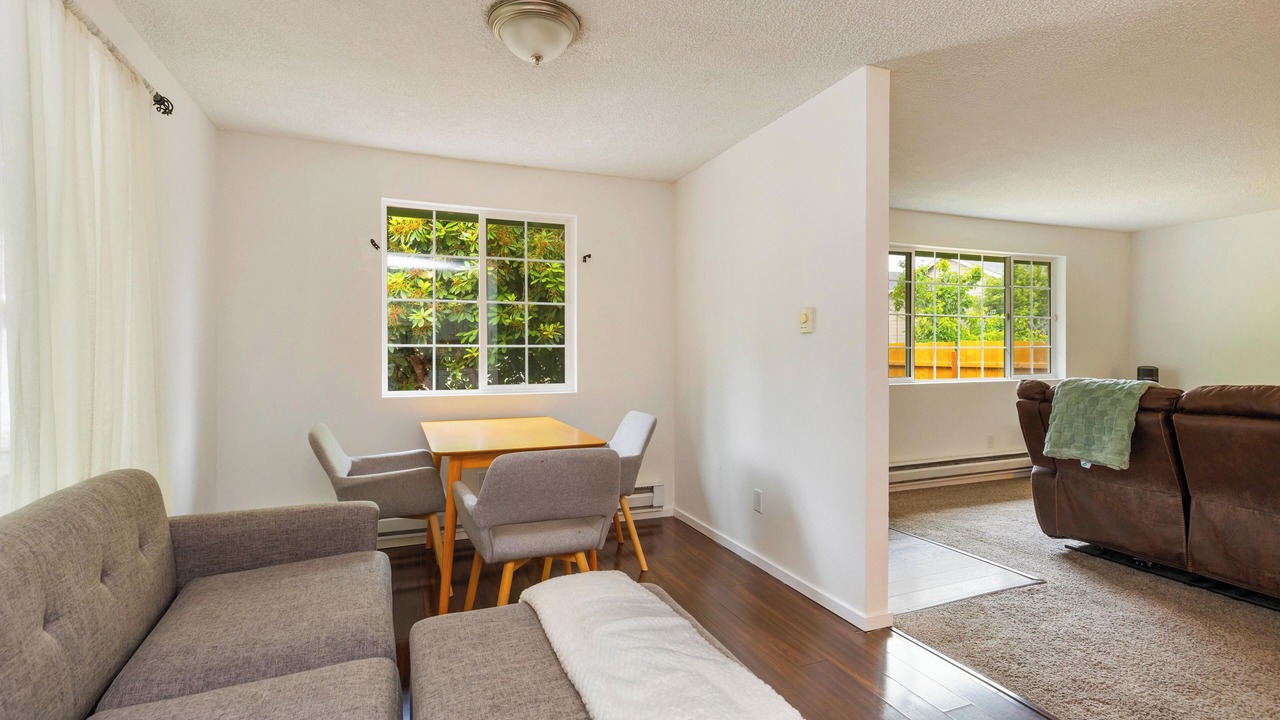 Photo of Livingroom in Picnic Point-North Lynnwood