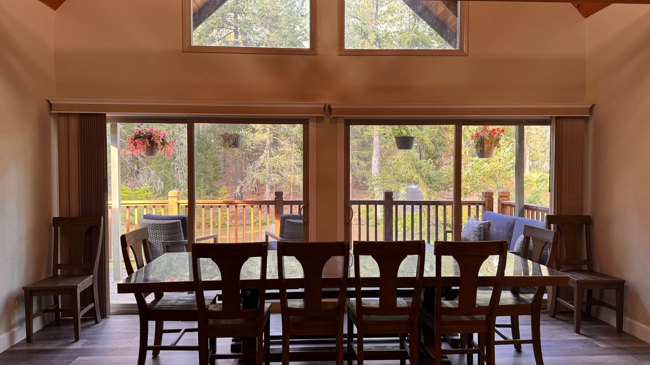 Photo of Livingroom in Grants Pass