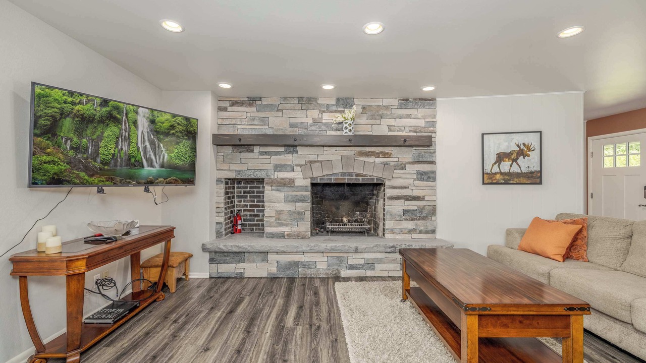 Photo of Livingroom in Post Falls