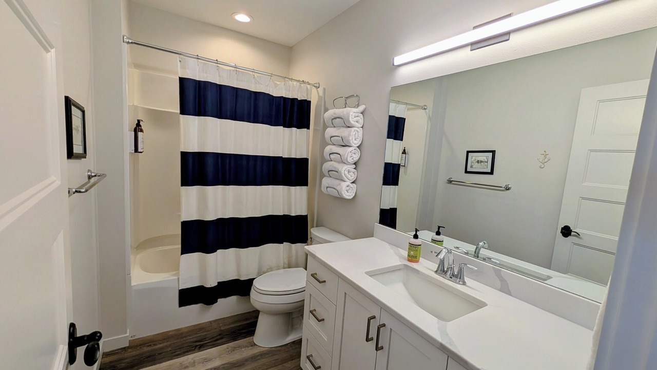 Photo of Bathroom in Coupeville