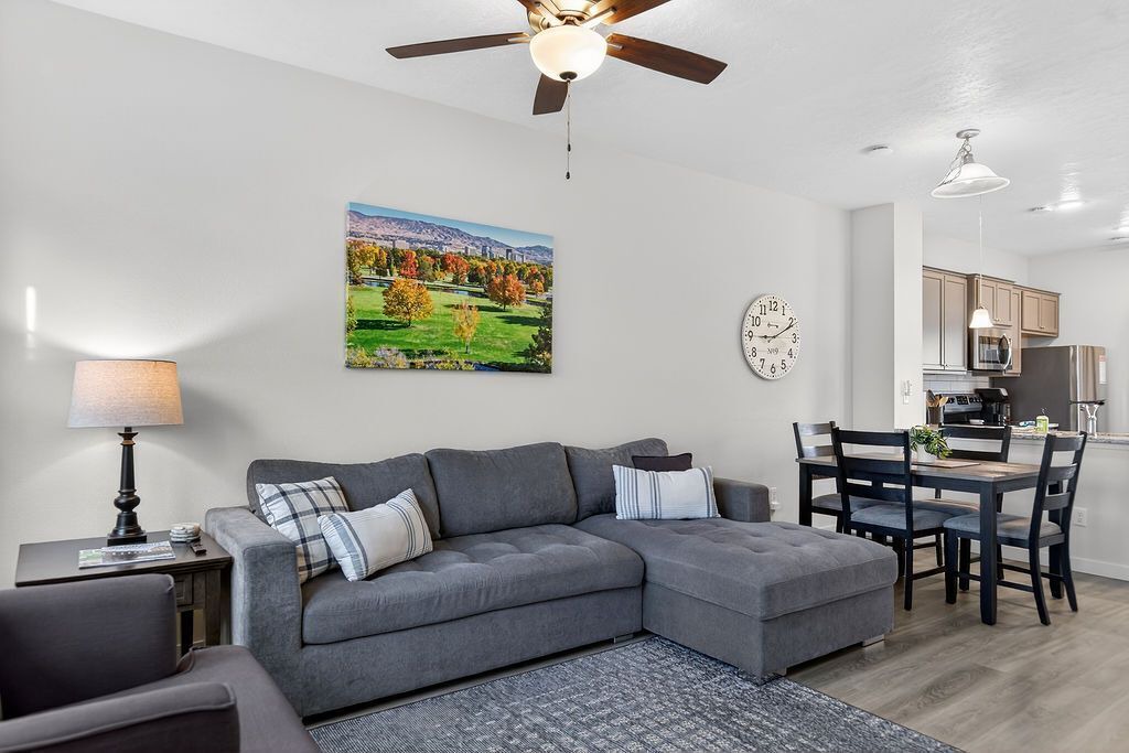 Photo of Livingroom in Southwest Ada County Alliance