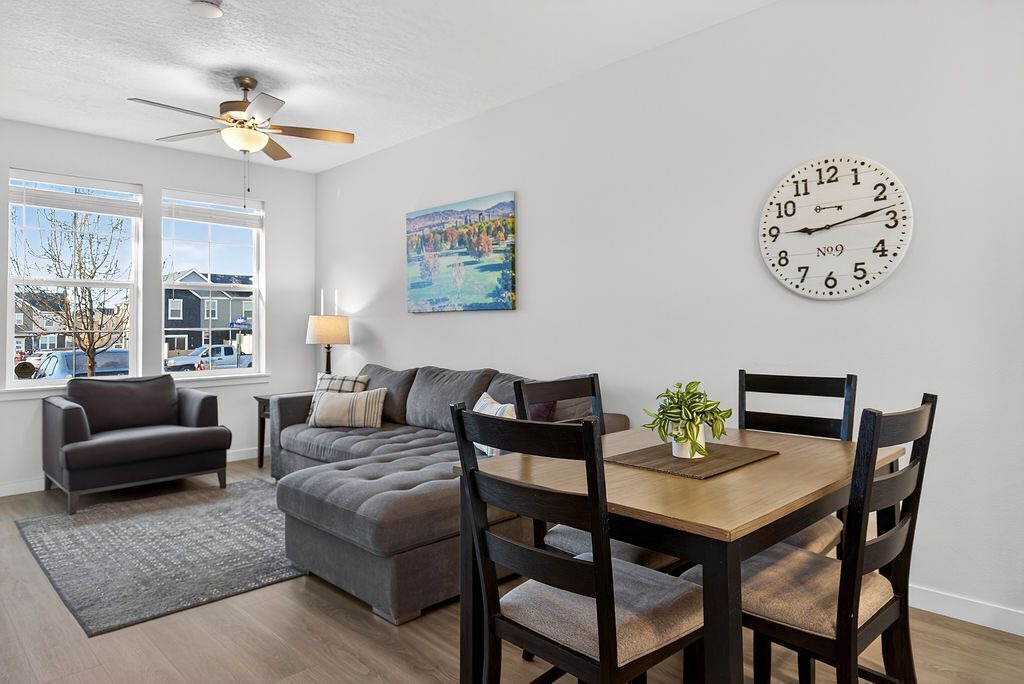 Photo of Livingroom in Southwest Ada County Alliance
