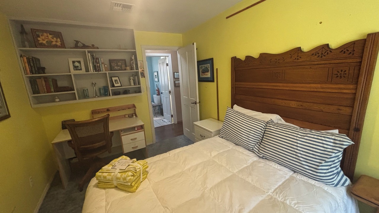 Photo of Bedroom in Lakewood