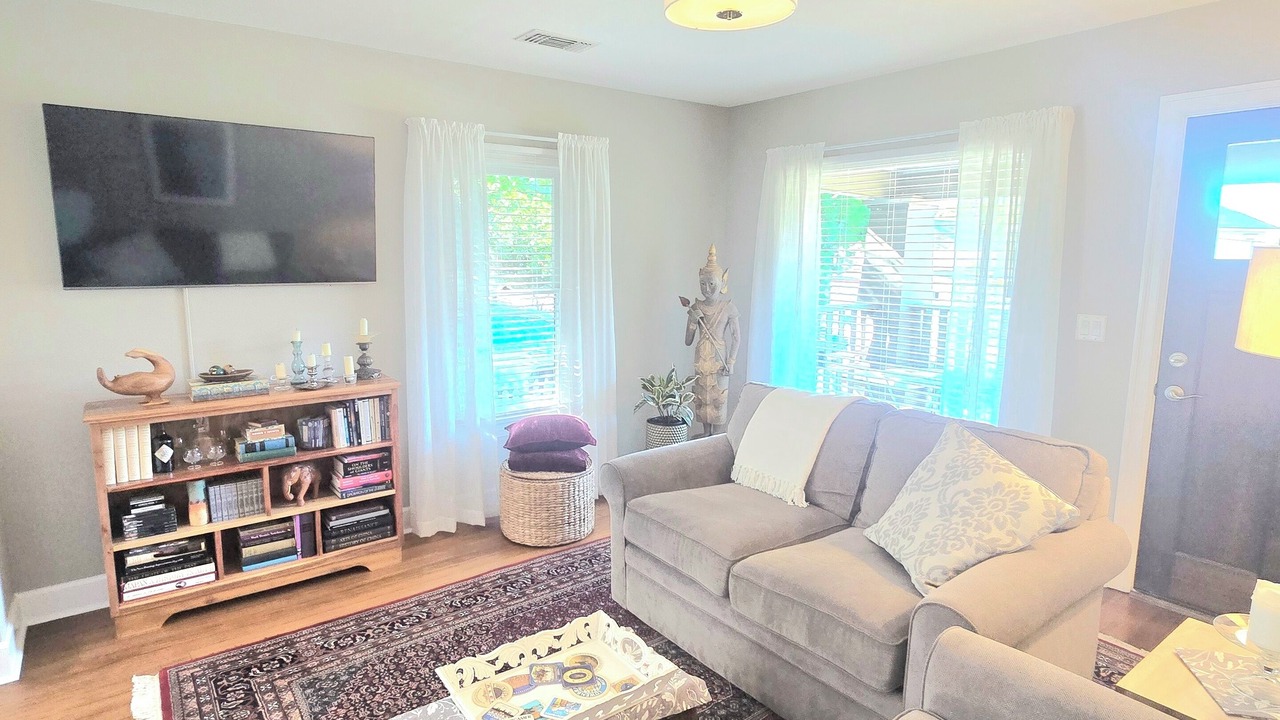 Photo of Livingroom in Ashland