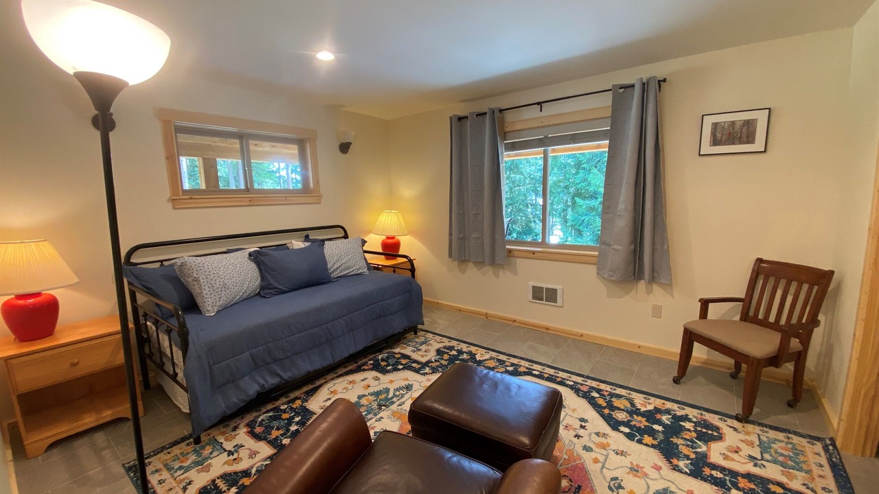 Photo of Bedroom in Eastsound
