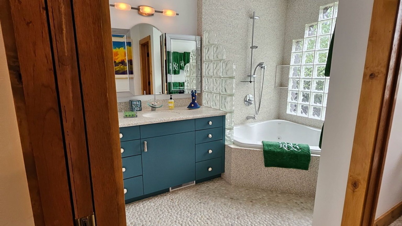 Photo of Bathroom in Sun Valley