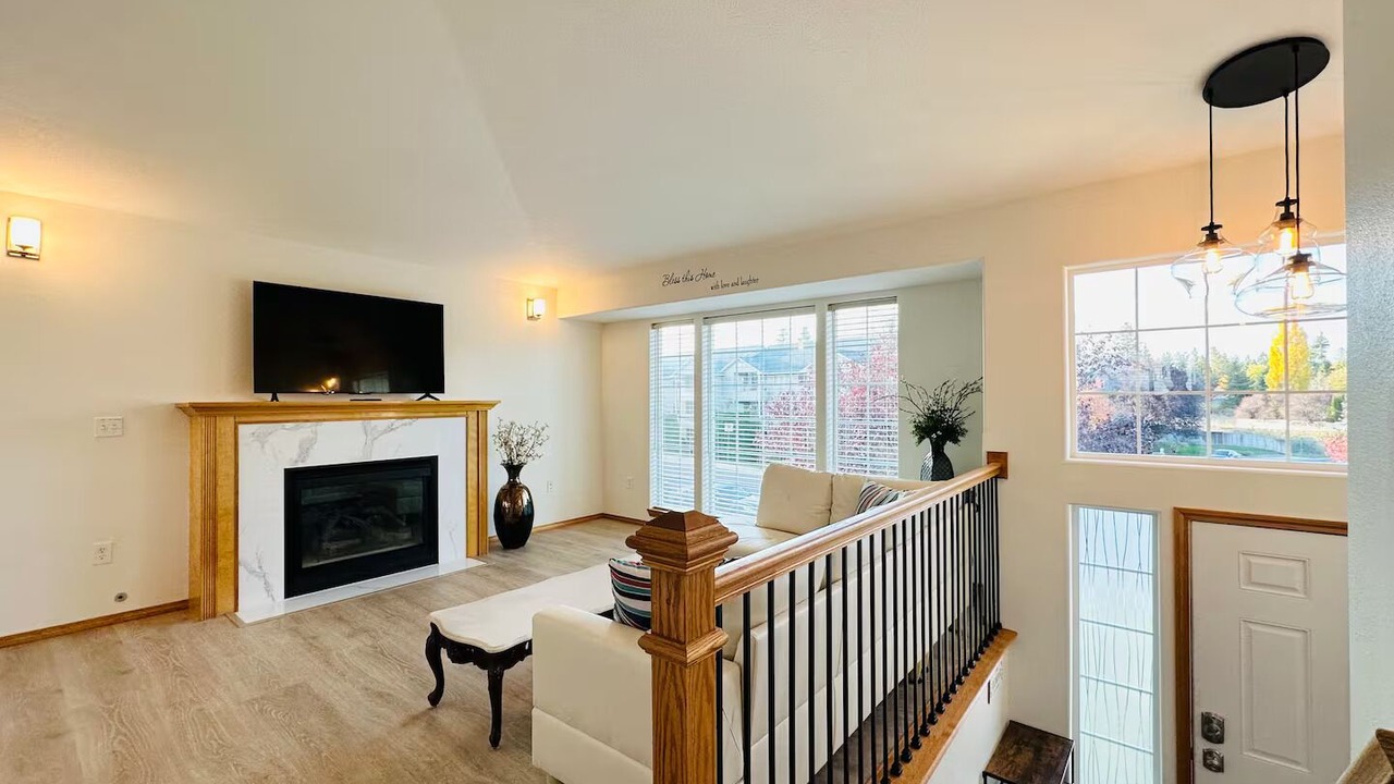 Photo of Livingroom in Moran Prairie