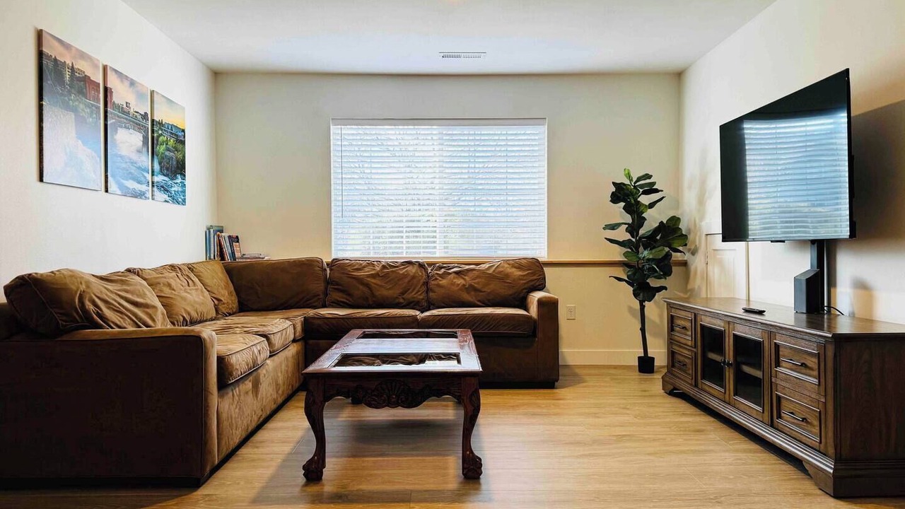 Photo of Livingroom in Moran Prairie