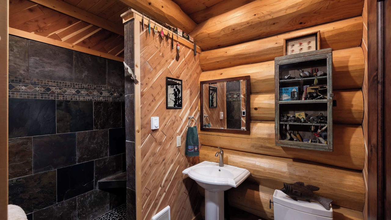 Photo of Bathroom in La Pine