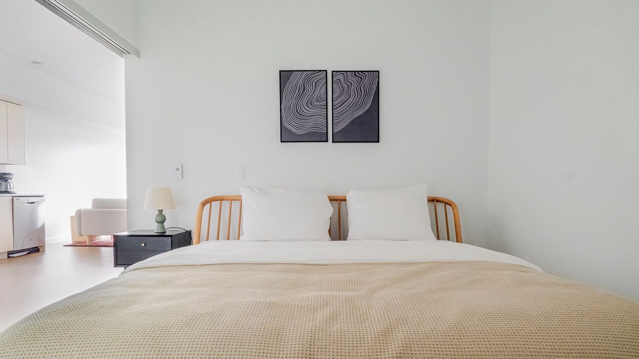 Photo of Bedroom in Downtown