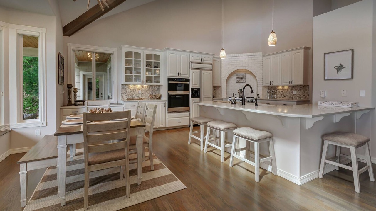 Photo of Kitchen in Belfair