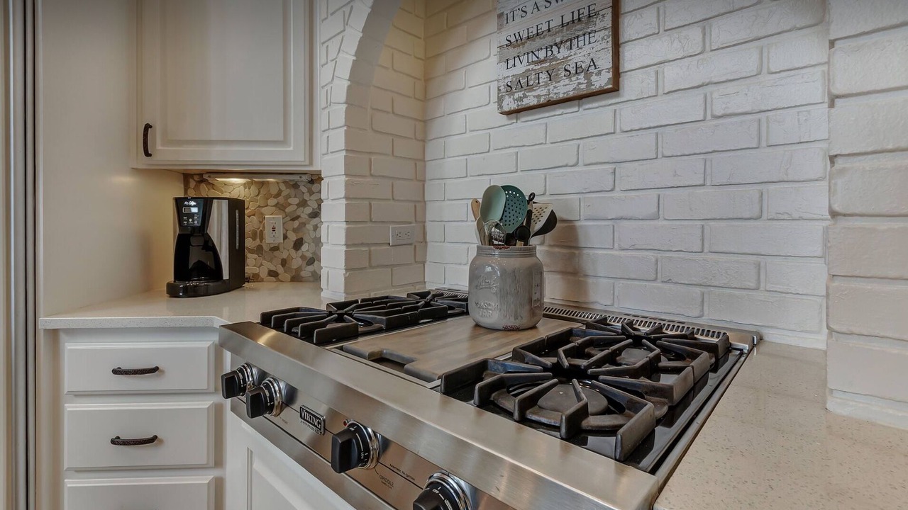Photo of Kitchen in Belfair