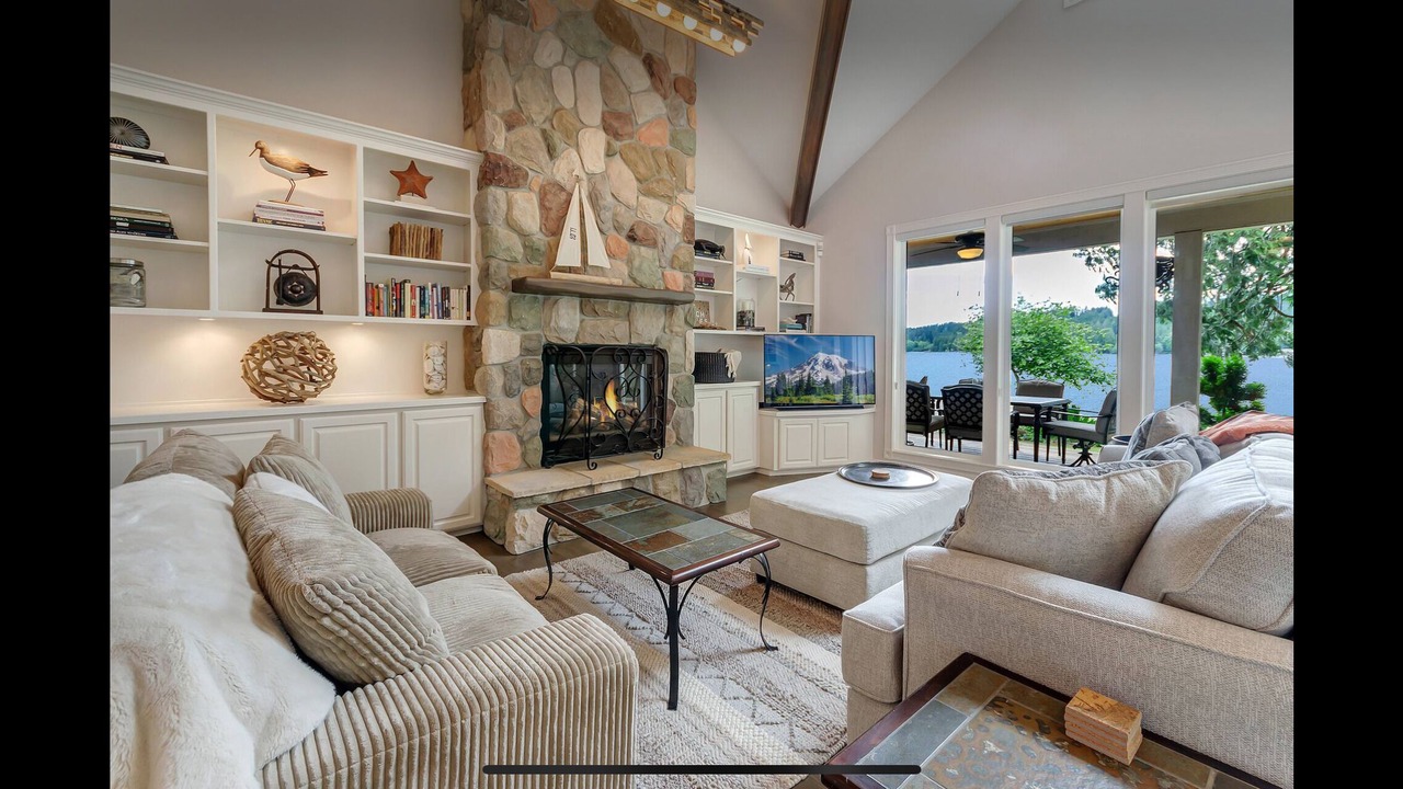 Photo of Livingroom in Belfair